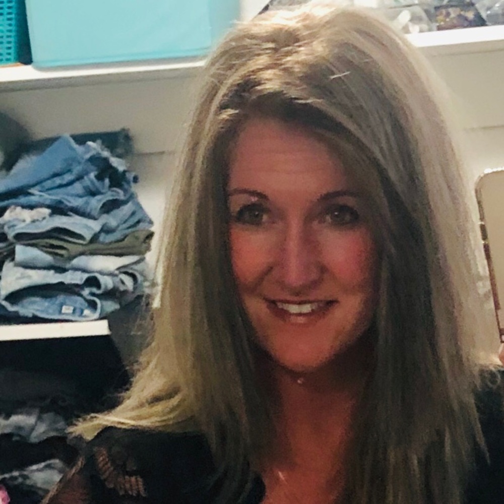 Meet your Posher, Stephanie